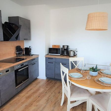 Pb Ferienwohnungen - Fewo 5 - Stilvoll Eingerichtetes Studio Im Herzen Senftenbergs Esterno foto